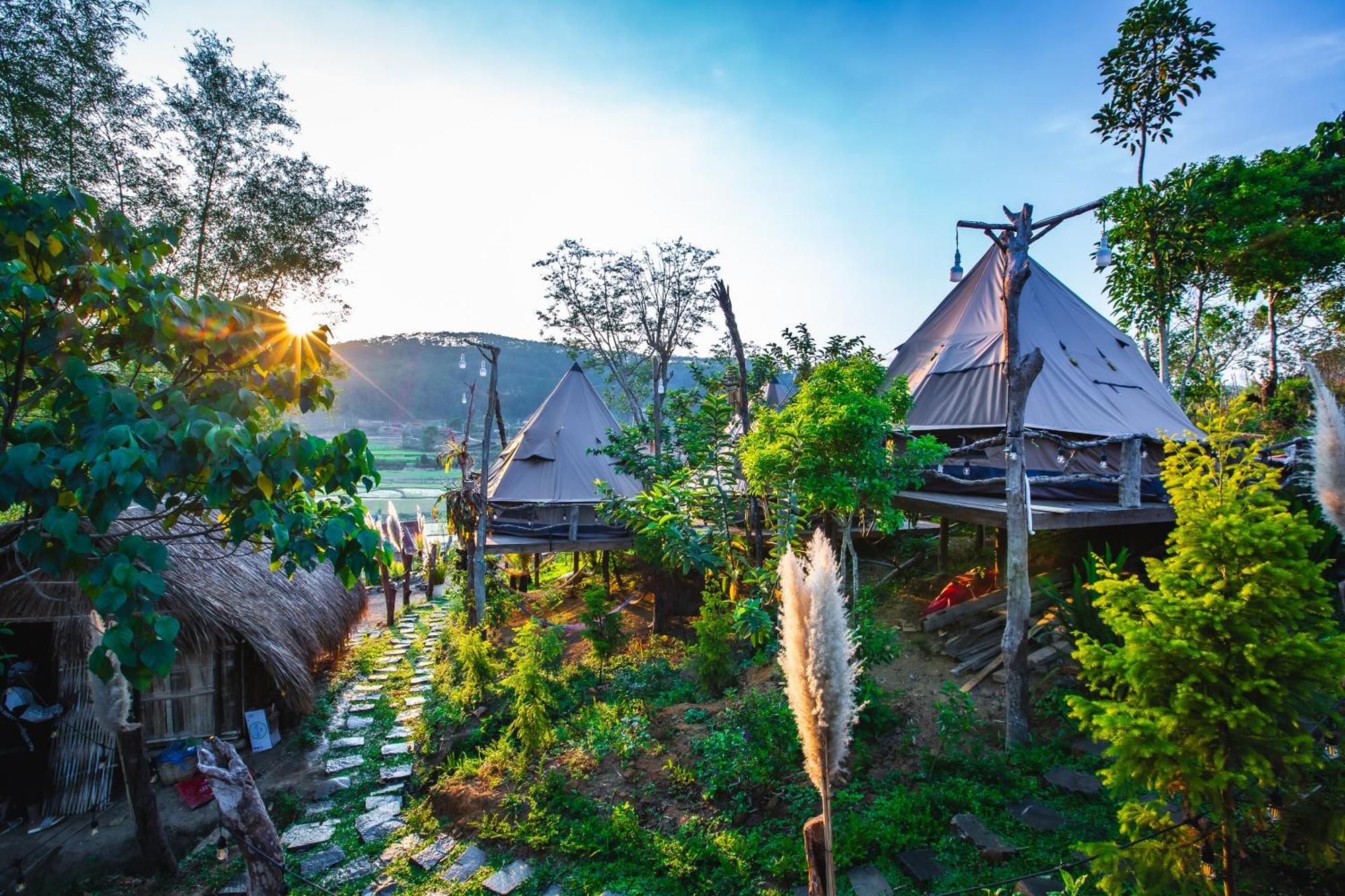 Nha Trong Ban - Homestay Mang Den Kon Von Kla Exteriér fotografie