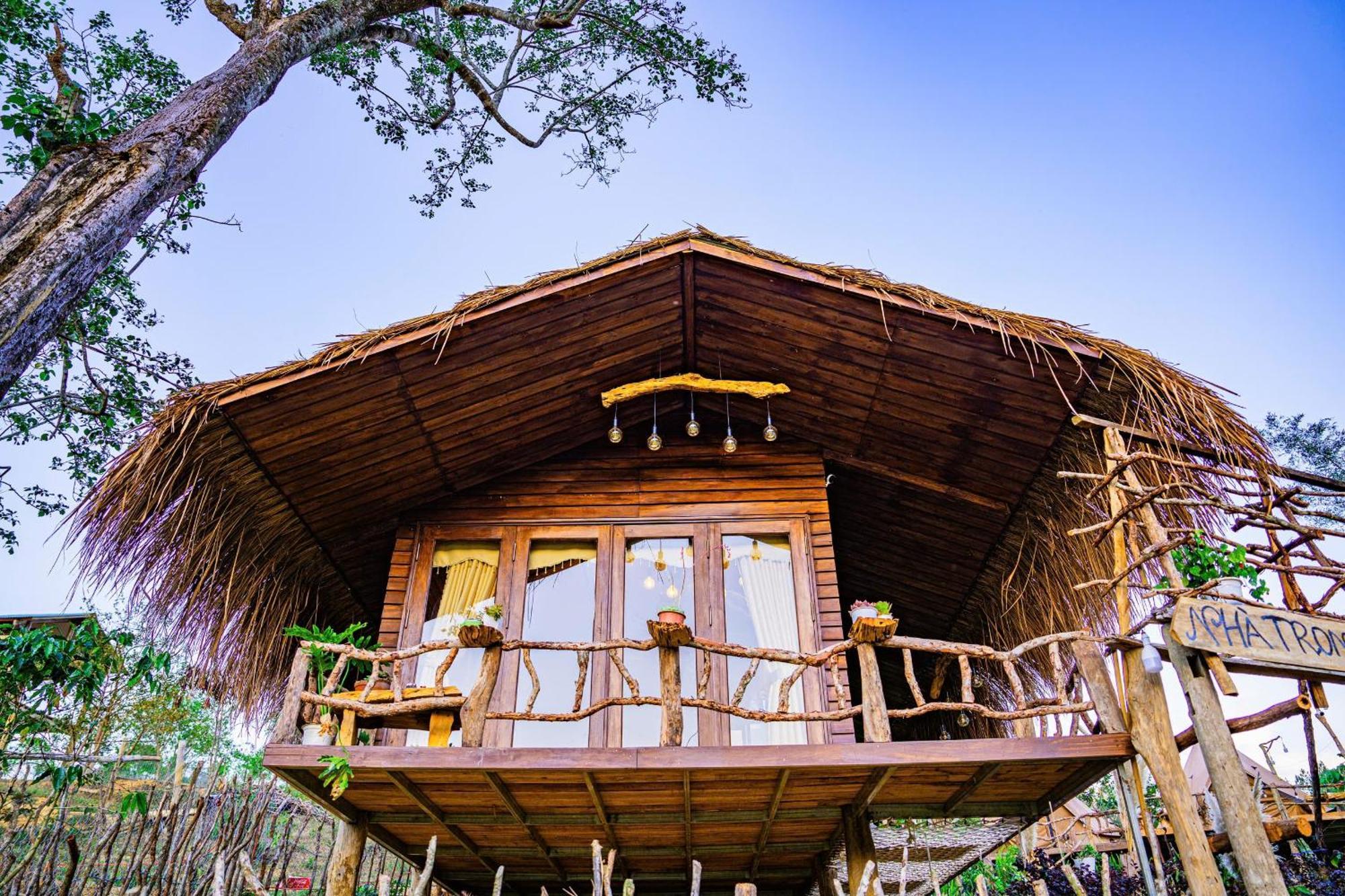 Nha Trong Ban - Homestay Mang Den Kon Von Kla Exteriér fotografie